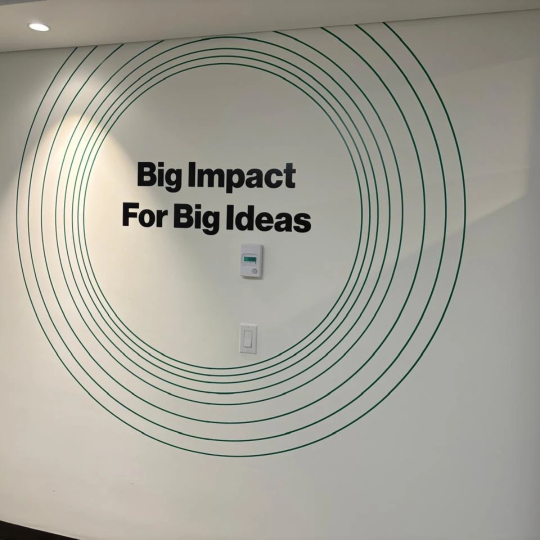Muro branding Big impact